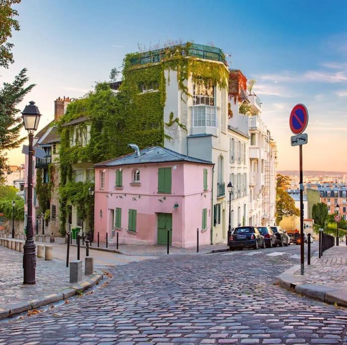 Relax In A Stylish Flat In Montmartre Appartement Parijs Buitenkant foto